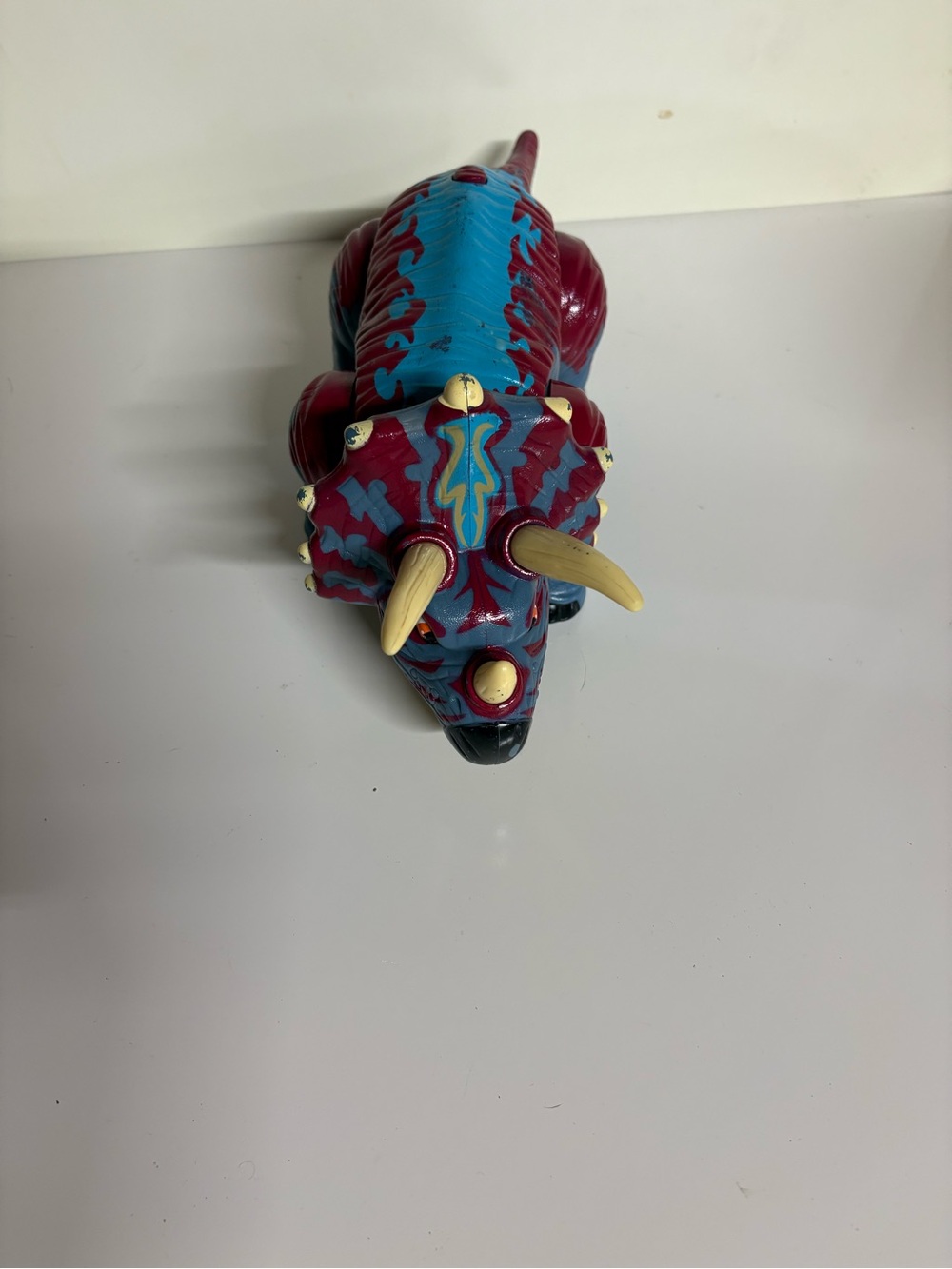 2006 Fisher Price Mattel Imaginext Walk & Roar TRAMPLE THE TRICERATOPS Dinosaur